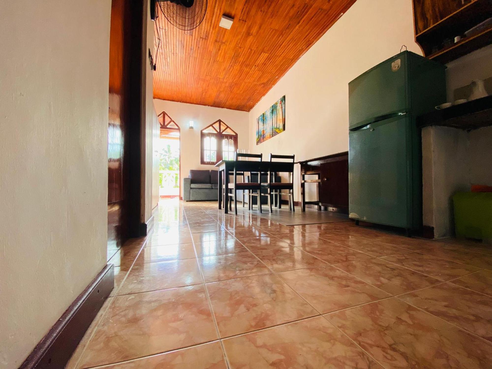 Alson Villa Hikkaduwa Exterior photo